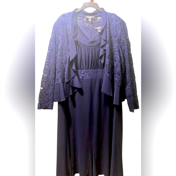 R&M Richards Midnight Blue MIDI Cocktail Dress
New 
Size 20W - Picture 1 of 16